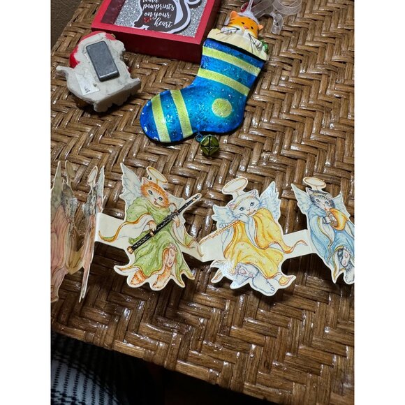 Vintage Cat-Themed Christmas Ornament Set With Stocking Cat Paper Garland - Picture 10 of 14